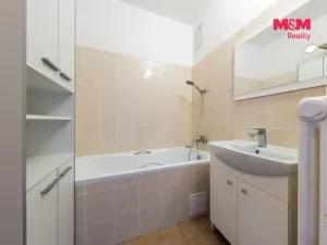 Prodej bytu 2+1, Nová Role, Tovární, 55 m2