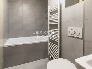 Pronájem bytu 2+kk, Praha - Žižkov, Bořivojova, 35 m2