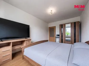 Prodej bytu 3+1, Praha, Neustupného, 81 m2