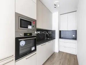Pronájem bytu 3+kk, Praha - Strašnice, Zvěřinova, 89 m2