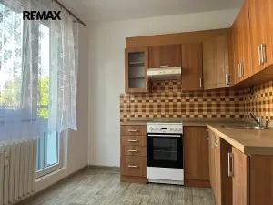 Pronájem bytu 2+1, Kladno, Litevská, 62 m2
