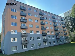 Pronájem bytu 2+1, Kladno, Litevská, 62 m2