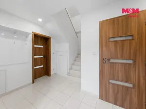 Prodej rodinného domu, Ovčáry, 155 m2