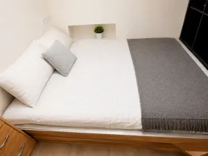 Pronájem bytu 2+kk, Praha - Žižkov, Jeronýmova, 29 m2