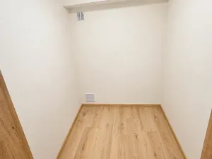 Pronájem bytu 2+1, Praha - Strašnice, Věšínova, 68 m2