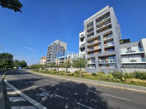 Pronájem bytu 2+kk, Praha - Holešovice, V háji, 62 m2