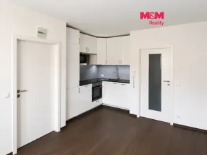 Pronájem bytu 2+kk, Praha, Přímětická, 41 m2