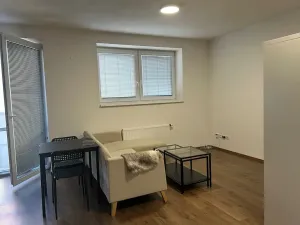 Pronájem bytu 1+kk, Uherské Hradiště, 40 m2