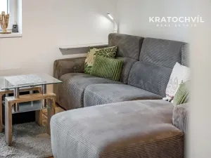 Prodej bytu 2+kk, Jesenice, Na Okruhu, 42 m2