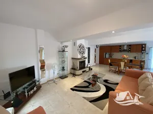 Prodej rodinného domu, Bezvoditsa, Bulharsko, 170 m2