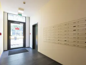 Pronájem bytu 3+kk, Praha - Karlín, Sokolovská, 88 m2