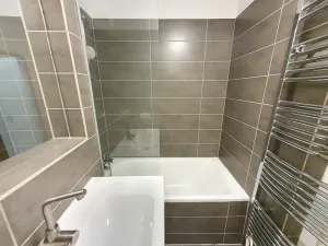 Pronájem bytu 2+1, Praha - Záběhlice, Sasanková, 52 m2