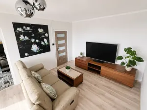 Pronájem bytu 3+1, Praha - Bohnice, Kusého, 75 m2