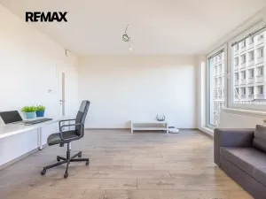 Prodej bytu 2+kk, Praha - Strašnice, Limuzská, 52 m2