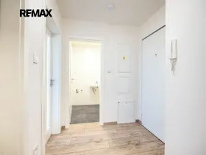Prodej bytu 2+kk, Praha - Strašnice, Limuzská, 52 m2