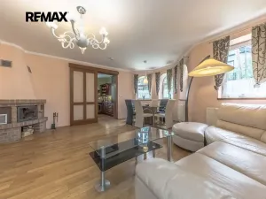 Pronájem rodinného domu, Lhota, K Lesnu, 205 m2