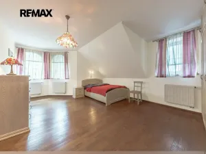 Pronájem rodinného domu, Lhota, K Lesnu, 205 m2