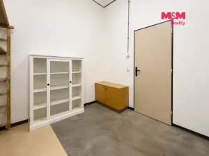 Pronájem skladu, Louny, Poděbradova, 235 m2