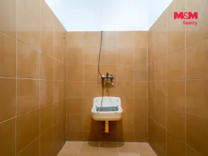 Prodej obchodního prostoru, Praha, Trnkovo náměstí, 324 m2