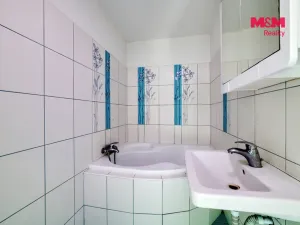 Prodej bytu 3+1, Sokolov, Slavíčkova, 84 m2
