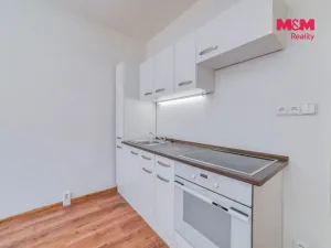 Prodej bytu 1+kk, Karlovy Vary - Doubí, 20 m2