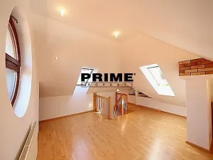 Pronájem rodinného domu, Praha, Na cípu, 440 m2