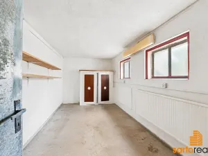 Prodej rodinného domu, Hrobčice, 360 m2