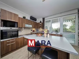 Prodej bytu 3+kk, Olomouc, Novosadský dvůr, 92 m2