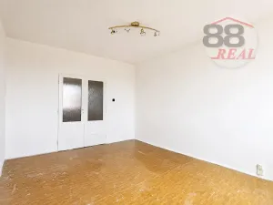 Prodej bytu 3+1, Klášterec nad Ohří, Školní, 64 m2