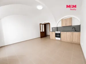 Pronájem bytu 1+kk, Jindřichův Hradec - Jindřichův Hradec III, Vídeňská, 30 m2