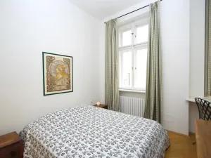 Pronájem bytu 3+1, Praha - Nové Město, Odborů, 81 m2