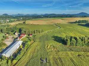 Prodej komerčního pozemku, Brniště, 13896 m2