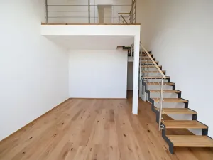 Prodej bytu 2+kk, Praha - Smíchov, 72 m2
