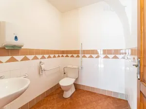 Pronájem restaurace, Štíty, nám. Míru, 59 m2