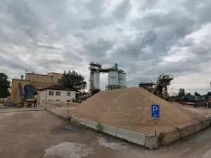 Prodej komerčního pozemku, Ostrava, 674 m2
