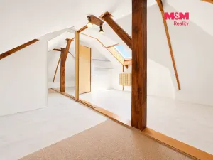 Pronájem atypického bytu, Praha - Hostivař, V nové čtvrti, 125 m2