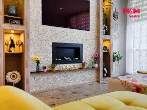 Prodej bytu 2+1, Chomutov, Holešická, 62 m2