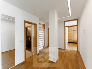 Prodej bytu 6+kk a větší, Praha - Břevnov, Kukulova, 230 m2