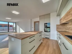 Pronájem bytu 3+kk, Kolín, Zásmucká, 79 m2