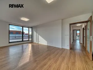 Pronájem bytu 3+kk, Kolín, Zásmucká, 79 m2