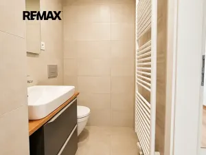 Pronájem bytu 2+1, Praha - Hloubětín, Kbelská, 54 m2