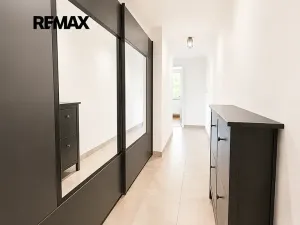 Pronájem bytu 2+1, Praha - Hloubětín, Kbelská, 54 m2