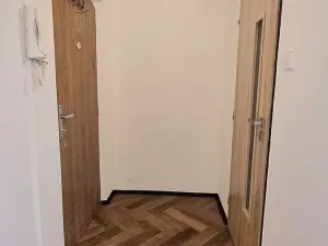 Pronájem bytu 1+1, Bílina, Aléská, 36 m2