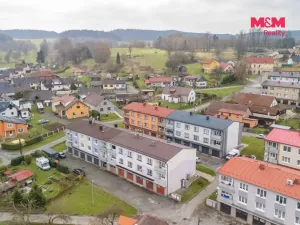 Prodej bytu 4+1, Lesná, 64 m2