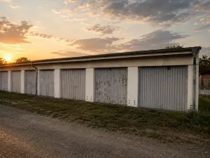 Prodej garáže, Hradec Králové, U Mostku, 19 m2
