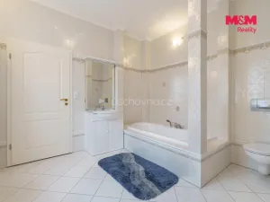 Prodej rodinného domu, Karlovy Vary - Tašovice, U Ohře, 540 m2