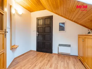 Prodej rodinného domu, Horní Třešňovec, 847 m2