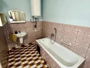 Prodej bytu 2+1, Broumov, Větrná, 80 m2