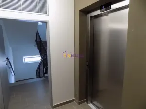 Pronájem bytu 1+kk, Praha - Hlubočepy, Vítové, 42 m2