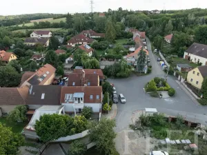 Prodej rodinného domu, Chýnice, Nám. Na Louži, 78 m2